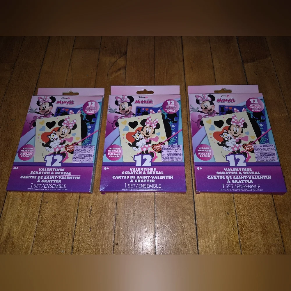 Disney Jr. Minnie Scratch & Reveal Valentines Cards
